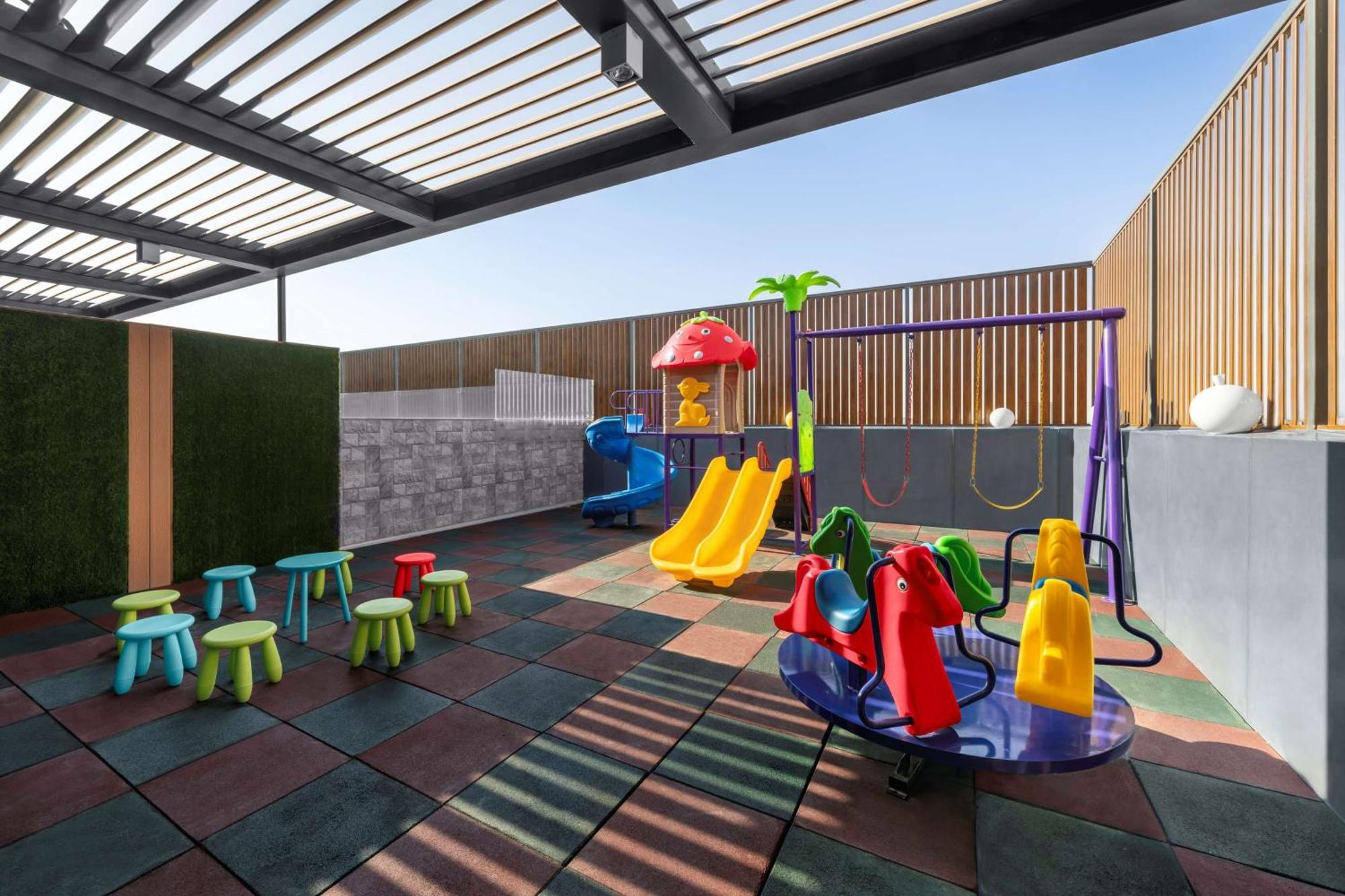 Radisson Blu Hotel Riyadh Qurtuba Exterior foto Children's play area