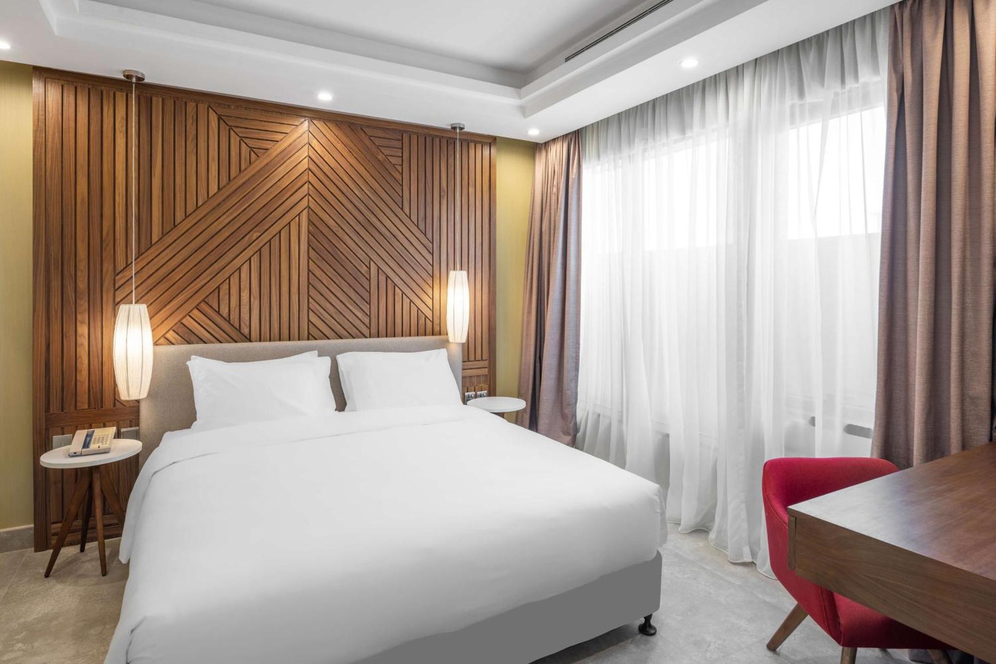 Radisson Blu Hotel Riyadh Qurtuba Exterior foto Deluxe Room